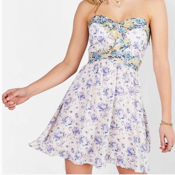 Urban Outfitters Kimchi Floral Strapless Dress